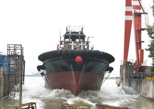 創(chuàng)新工藝顯神威，鎮(zhèn)江船廠3676kw全回轉(zhuǎn)拖船成功采用氣囊下水